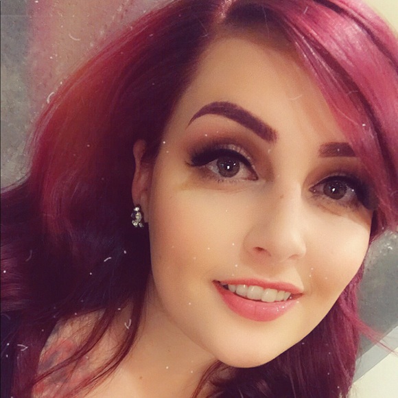 Meet your Posher, Destiny - Picture 7 of 8